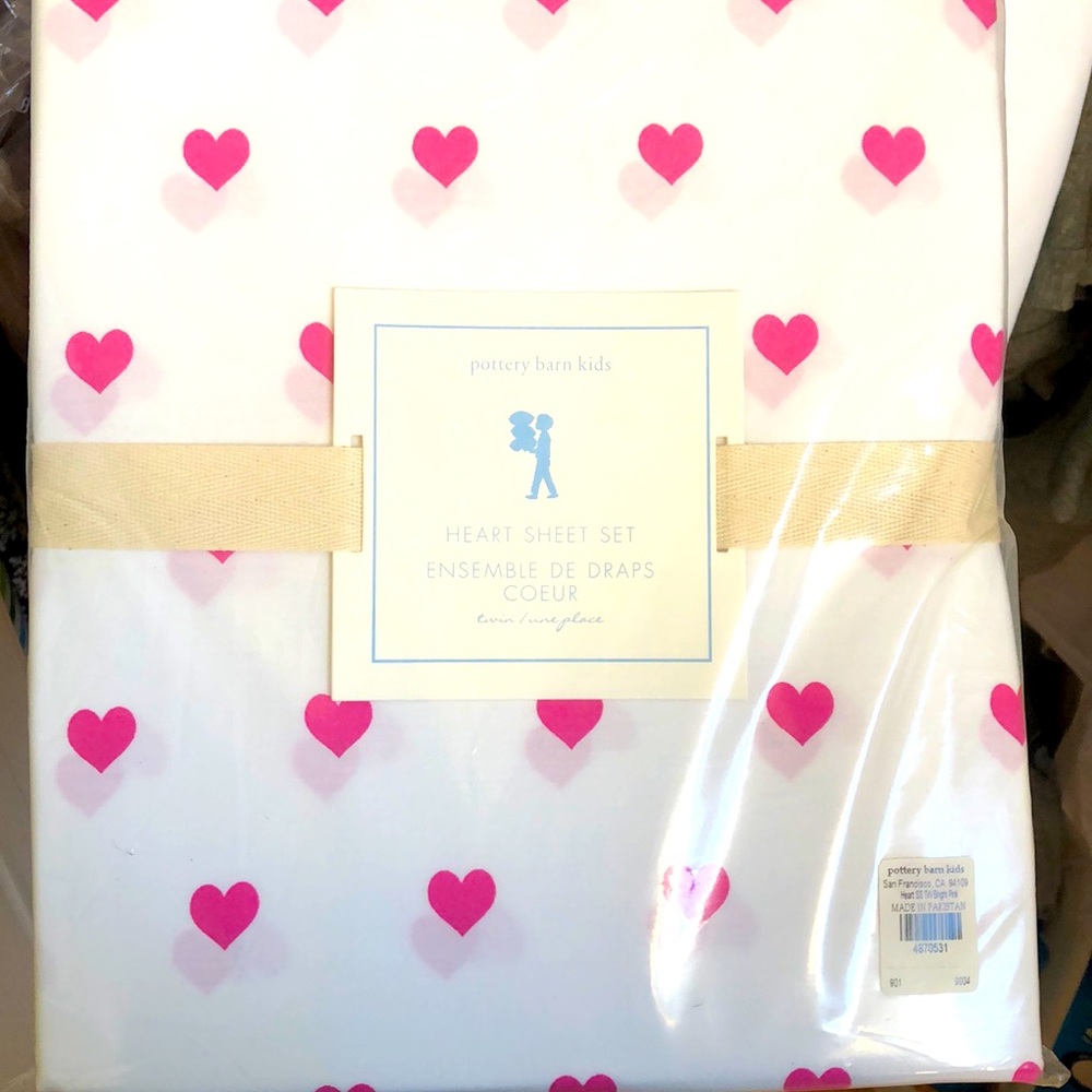 Pottery Barn Kids Heart Sheet Set & Pillow (Twin)